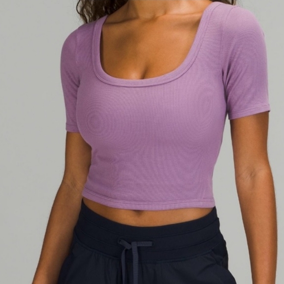 Lululemon Ribbed Short Sleeve Crop Tee Top Shirt - Picture 1 of 5